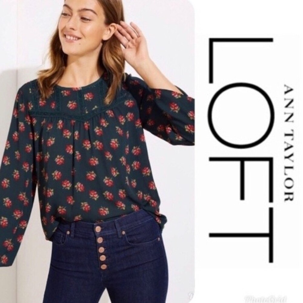 Loft forrest green rosebud lacy mixed media top size small